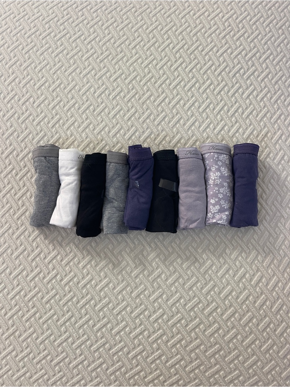 New Hanes Cotton Bikini Underwear Womens Small Set of 9 Pairs